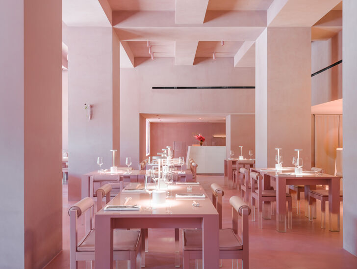 FULLMOON Restaurant